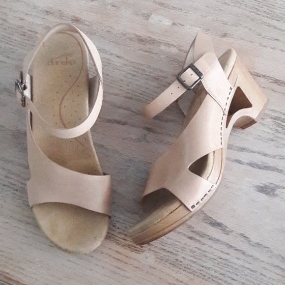 Dansko Shoes - Dansko Leather Sasha Sandal Clogs nude 9